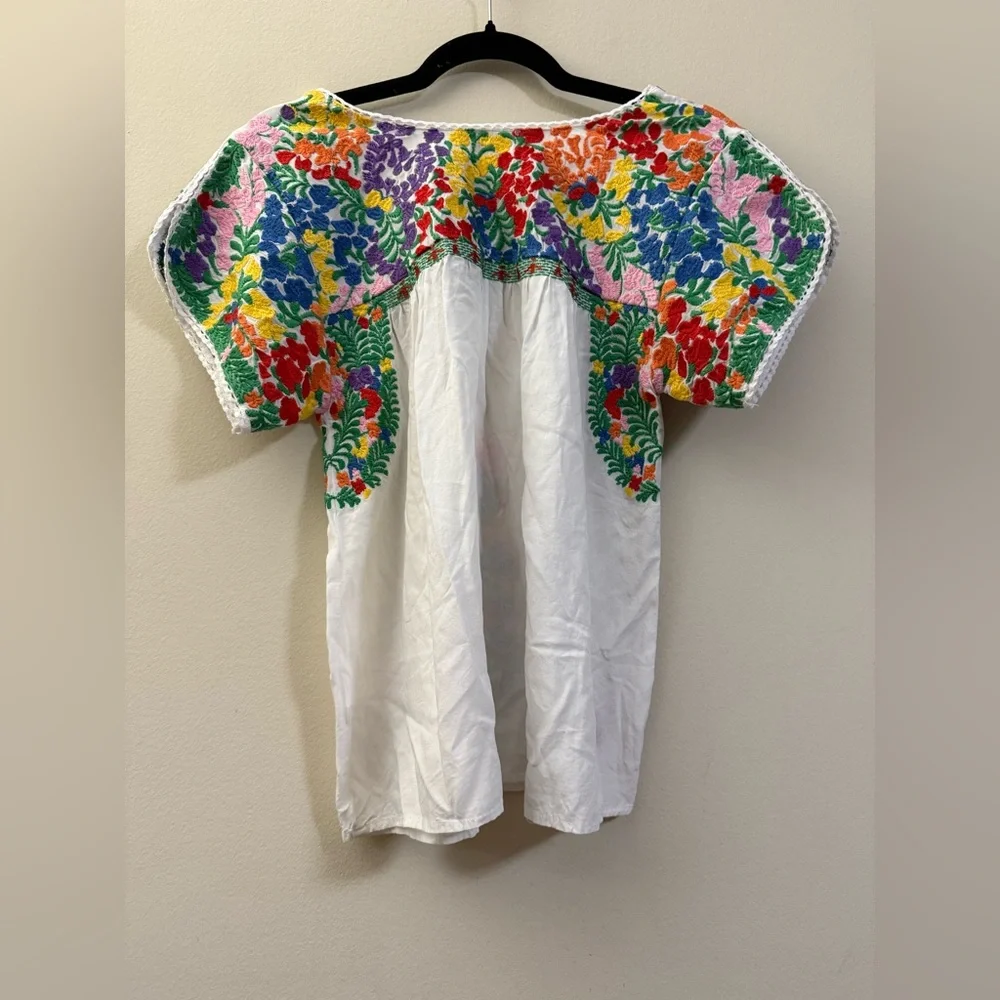 J. Marie Carmen Colorful Embroidered Floral 100% Rayon Boho Cottagecore Top - S - Picture 8 of 11
